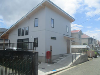 木のぬくもりが感じられる住まい